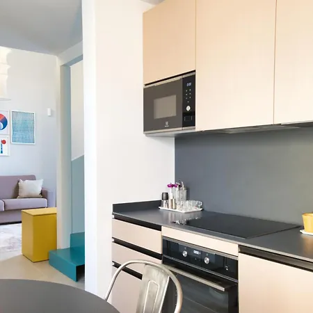 Bezzecca 9 - Design Loft Steps From The * Lecco