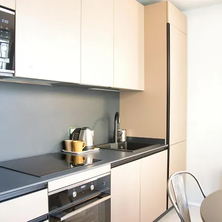 Bezzecca 9 - Design Loft Steps From The Lecco